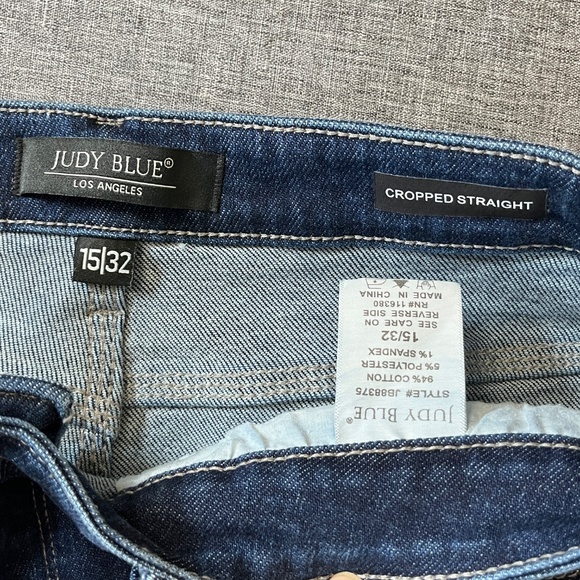 Judy Blue Cropped Straight Frayed Hem Jeans - Women's Size 15 / 32 - Blue - Picture 5 of 10
